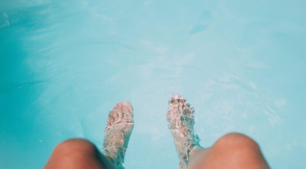 Zwembaden, airconditionings en meer
